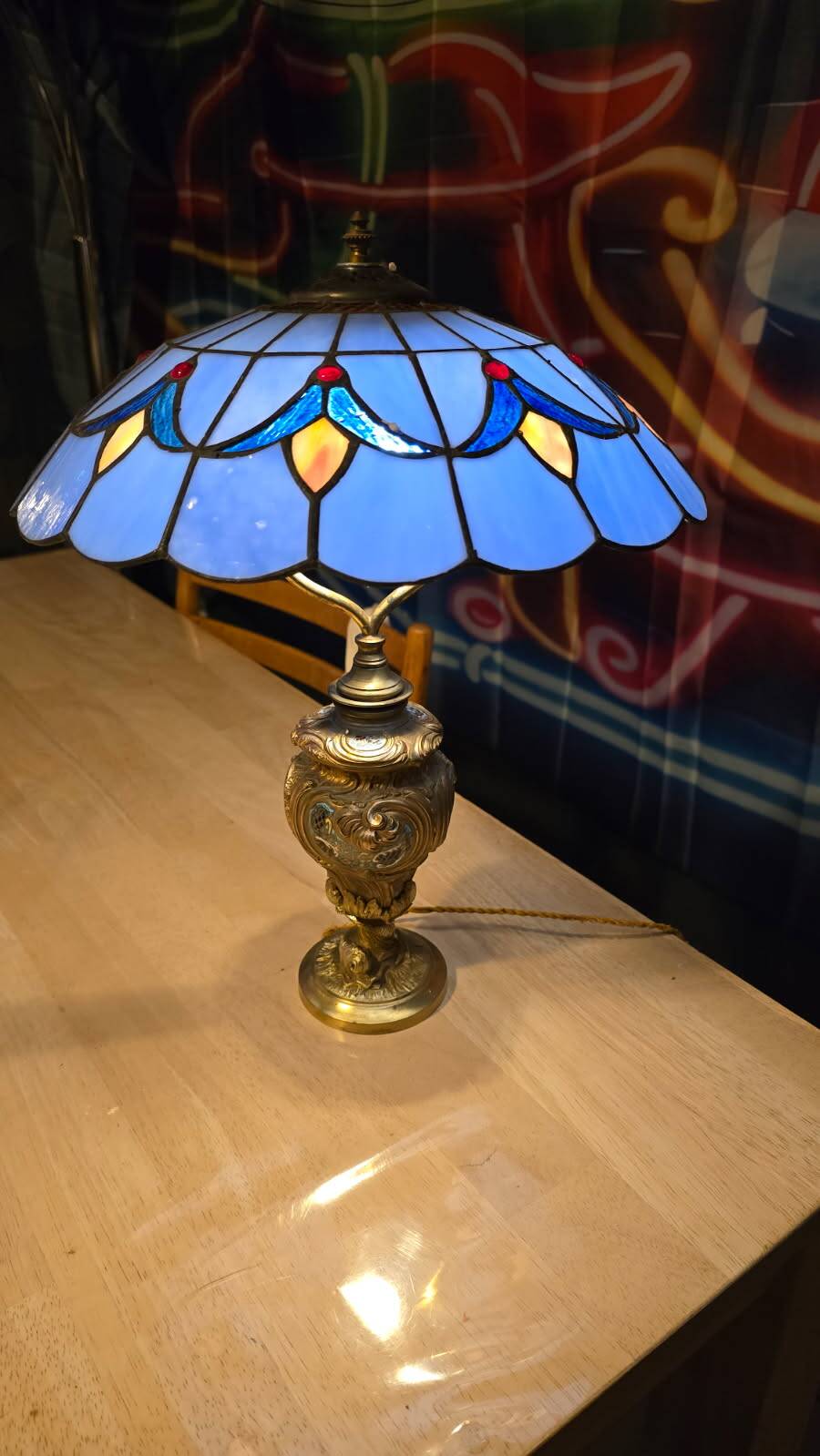 bronze lamp from 1900, solid, inlaid with enamels and glass shade