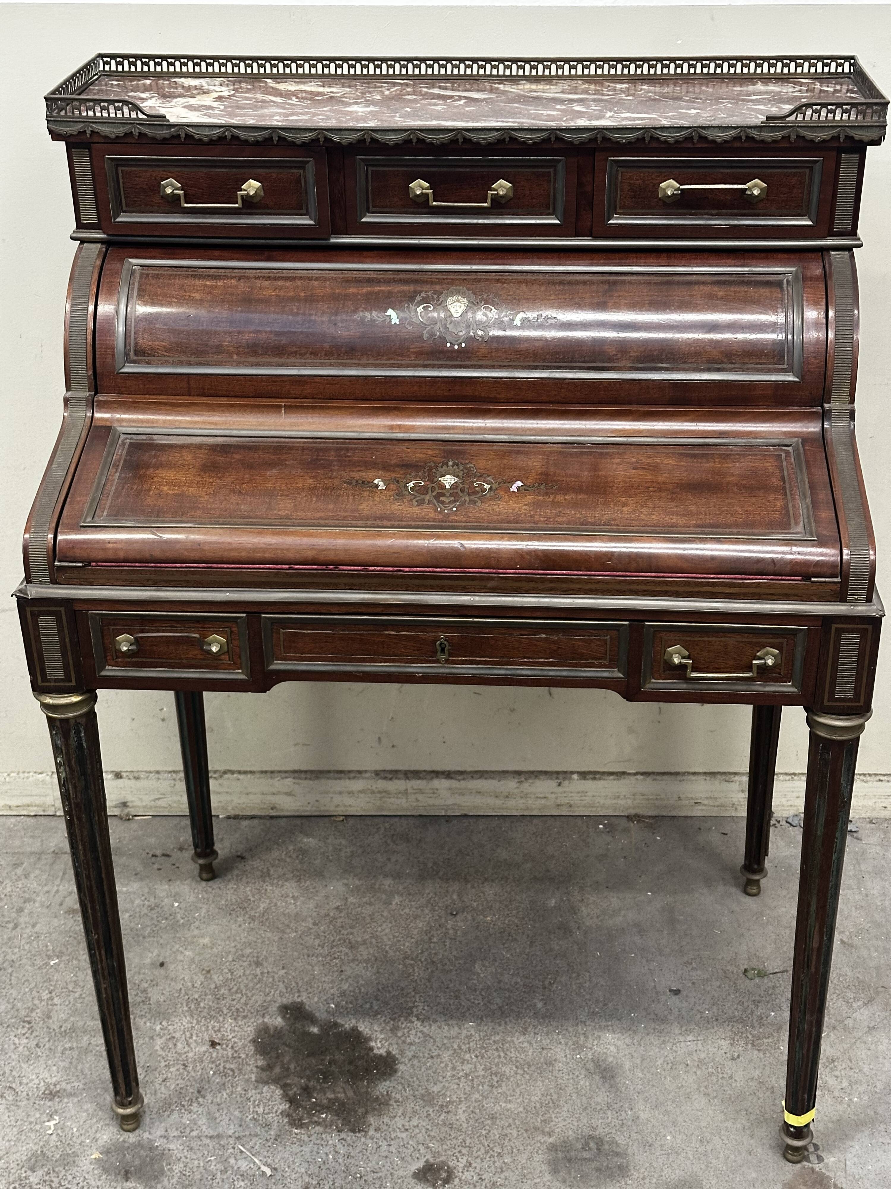Secretary - Bonheur du Jour with pearly Louis XVI style system