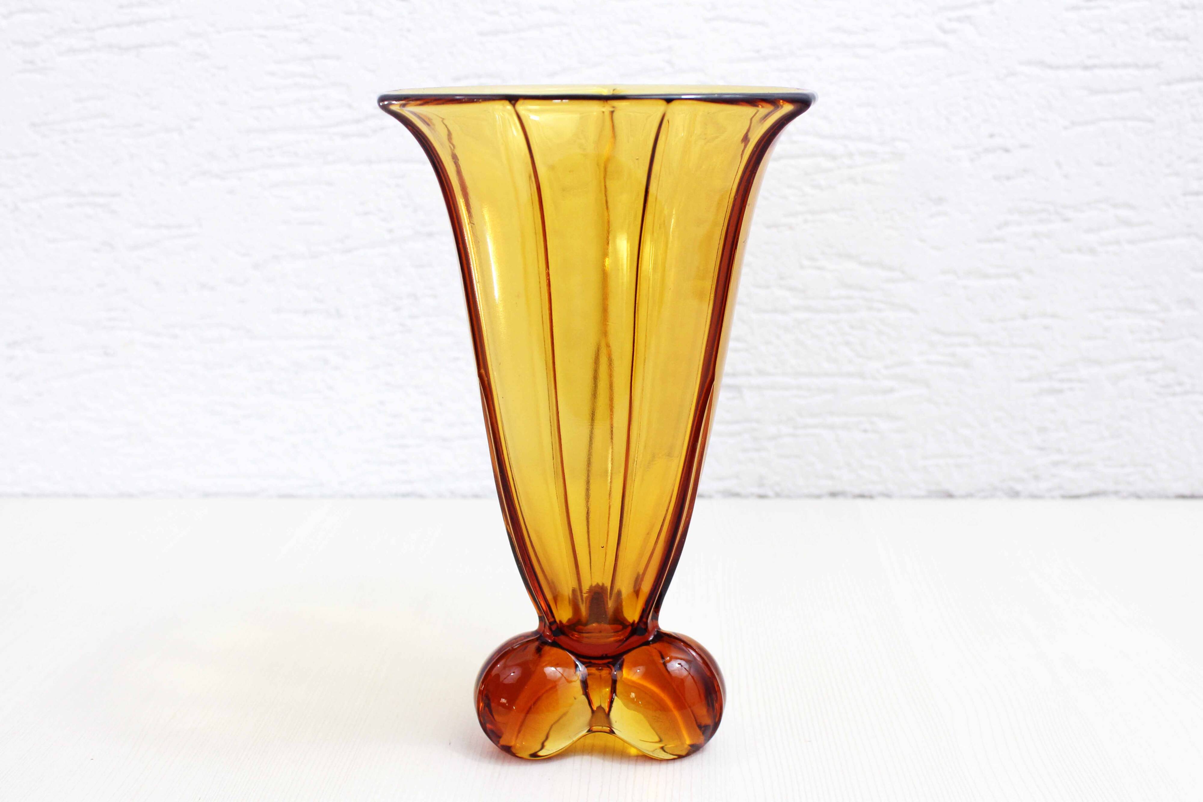 Art Deco amber glass vase 1930