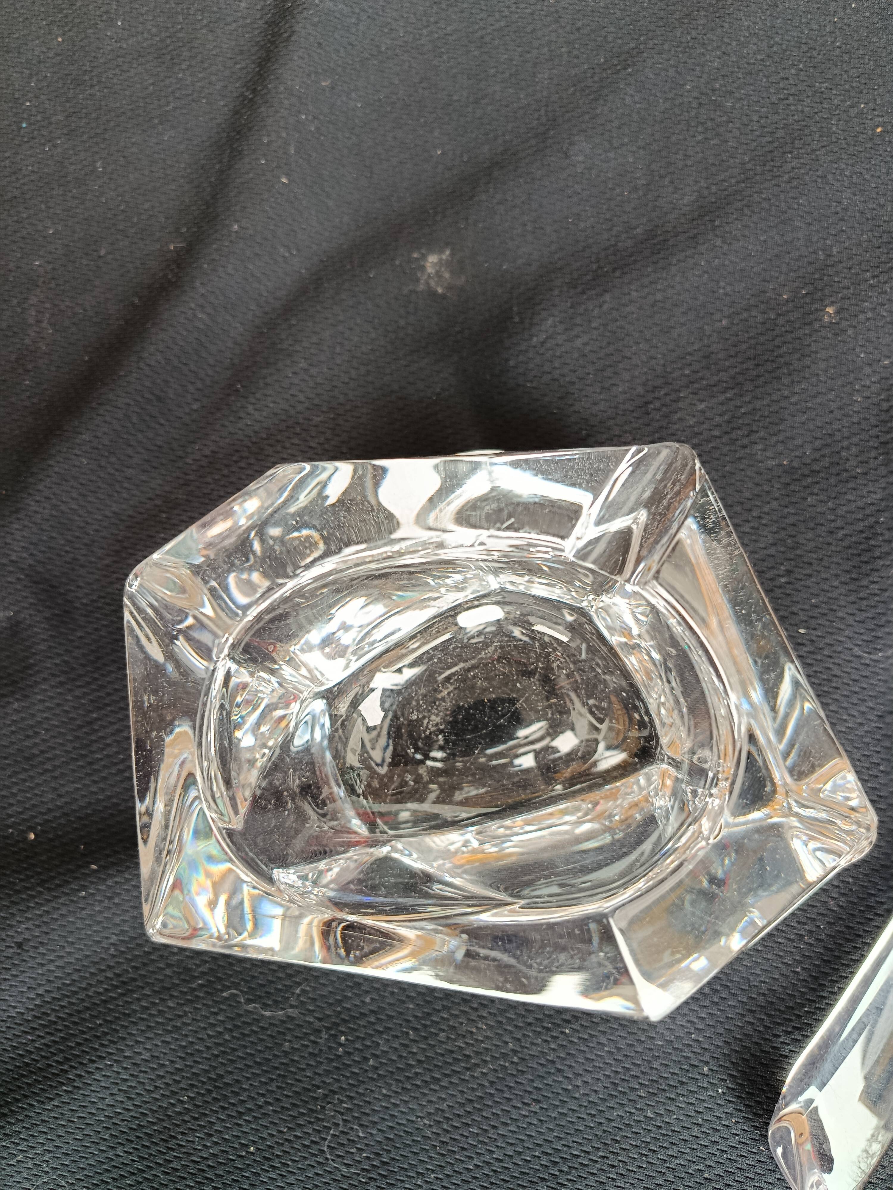 Ashtray and crystal Daum pylon