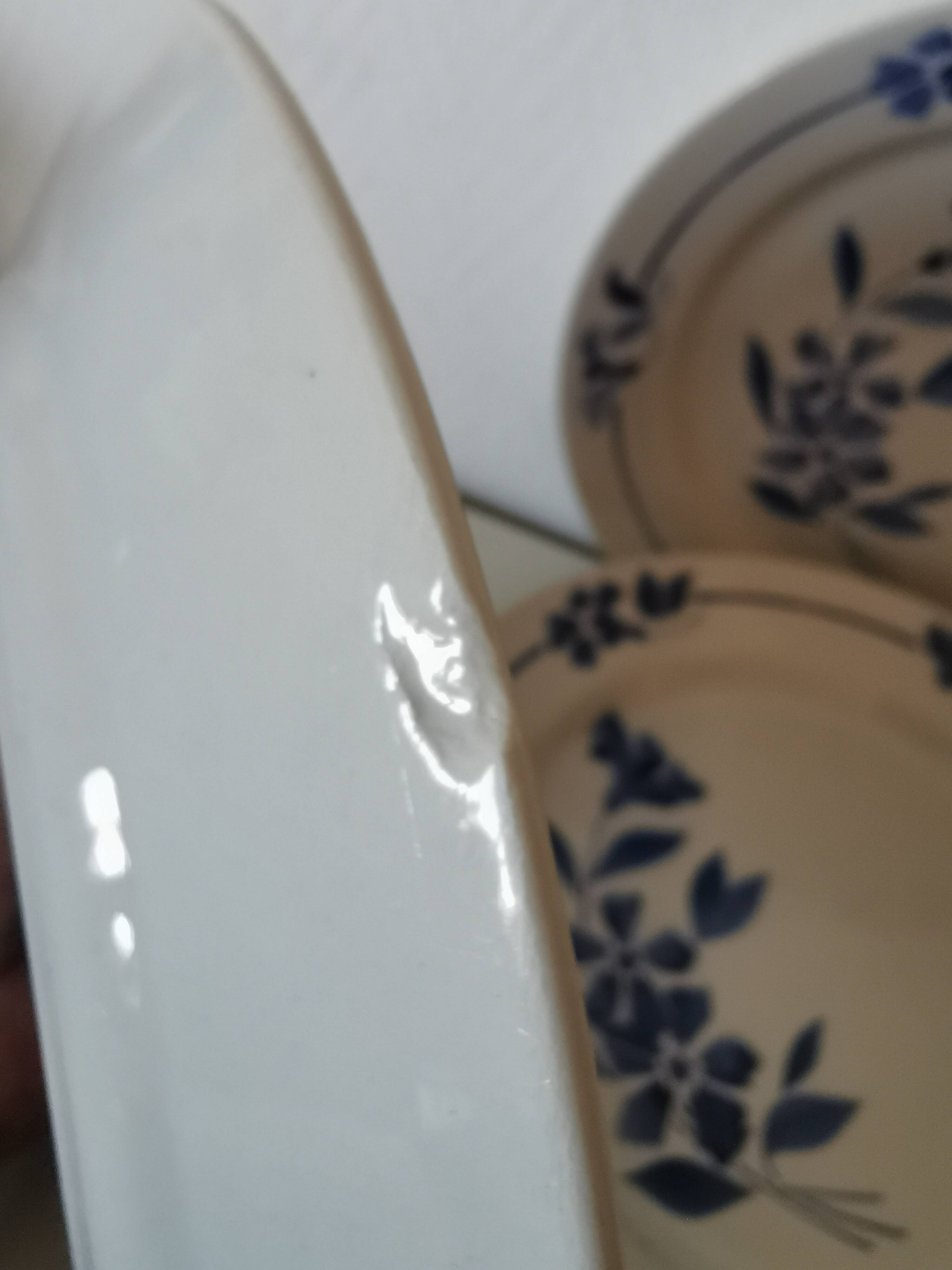 set of 7 Creil and Montereau flat plates,