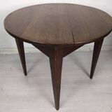 Round farm table