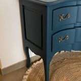 Antique chest of drawers