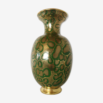 Vase en porcelaine de Sèvres M.F