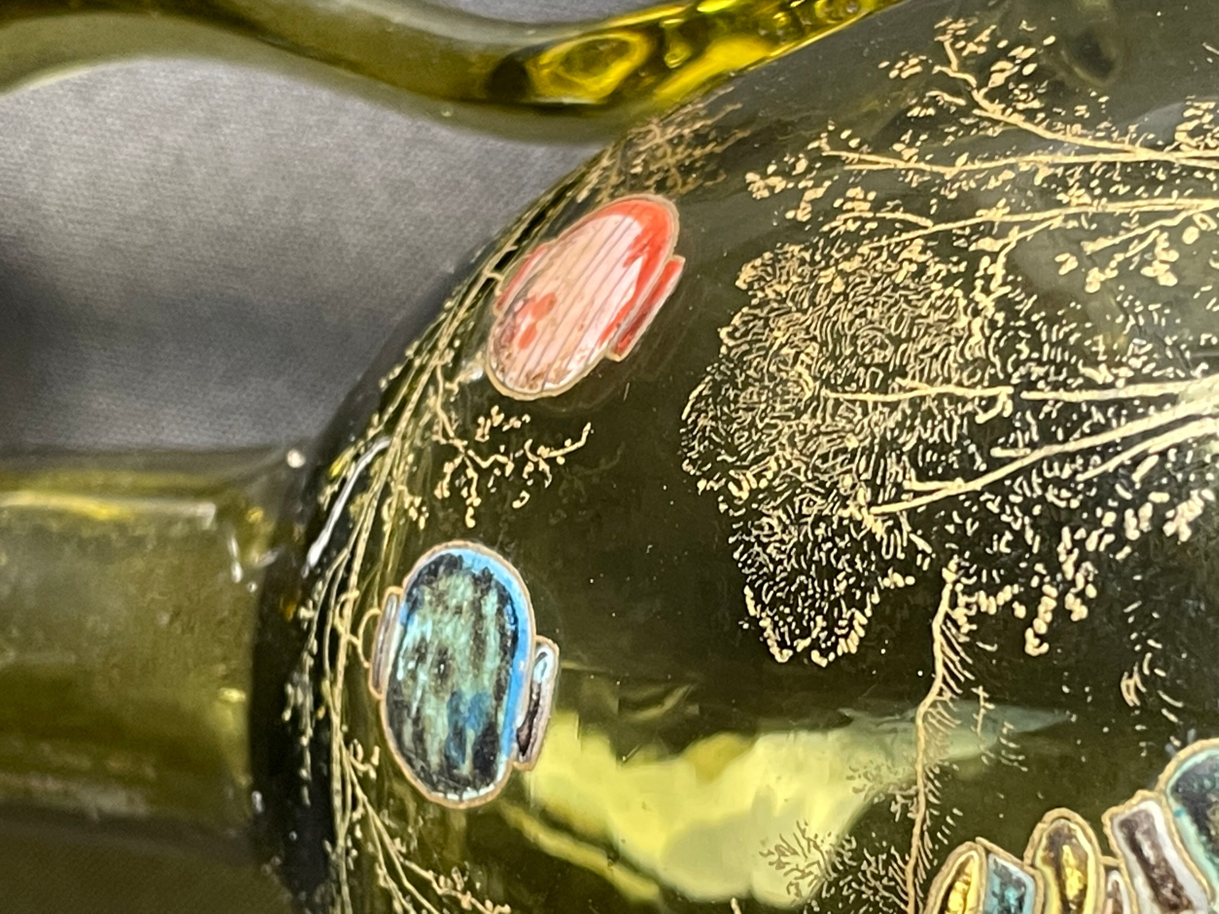 François-Théodore Legras - Verrerie La Plaine Saint Denis - Broc on pedestal with antique green background