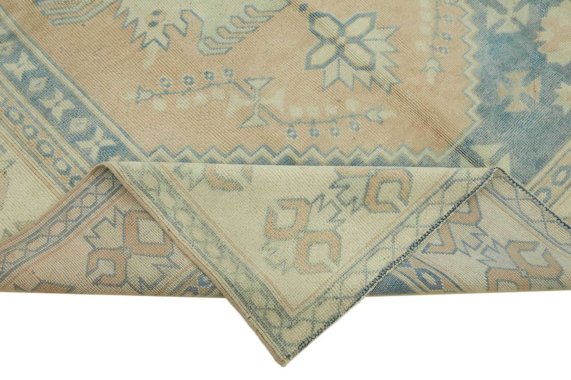 Turkish Vintage Anatolian Rug 173 cm x 257 cm