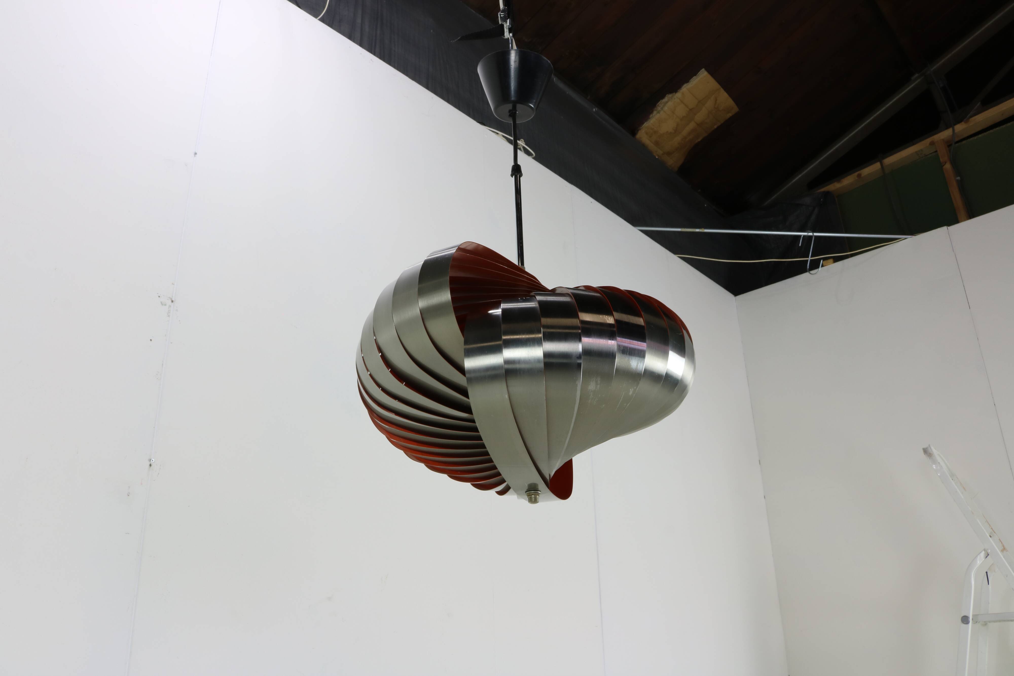Lampe spirale suspendue seventies par Henri Mathieu pour Lyfa Denmark