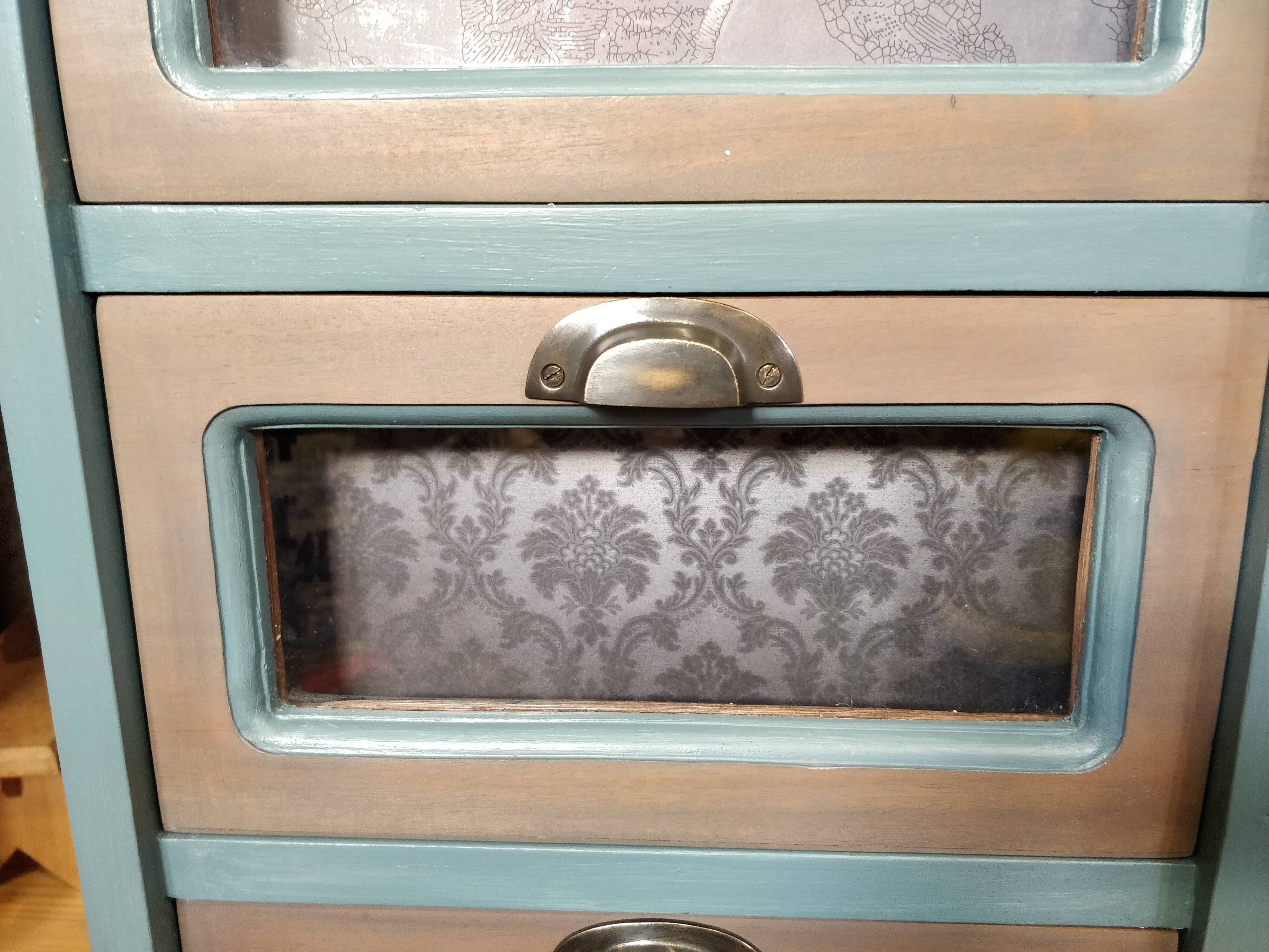 Antique chiffonnier with a new look