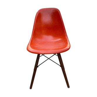 Eames DSW chair for Herman Miller