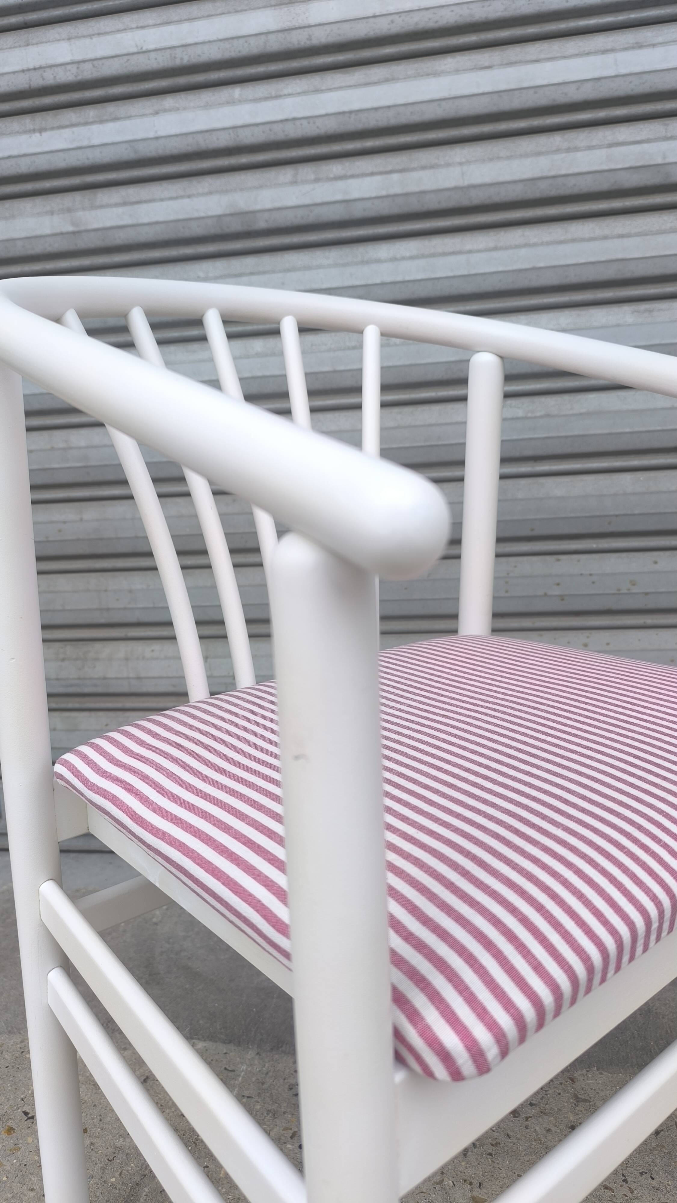 Italian armchair from the 80s