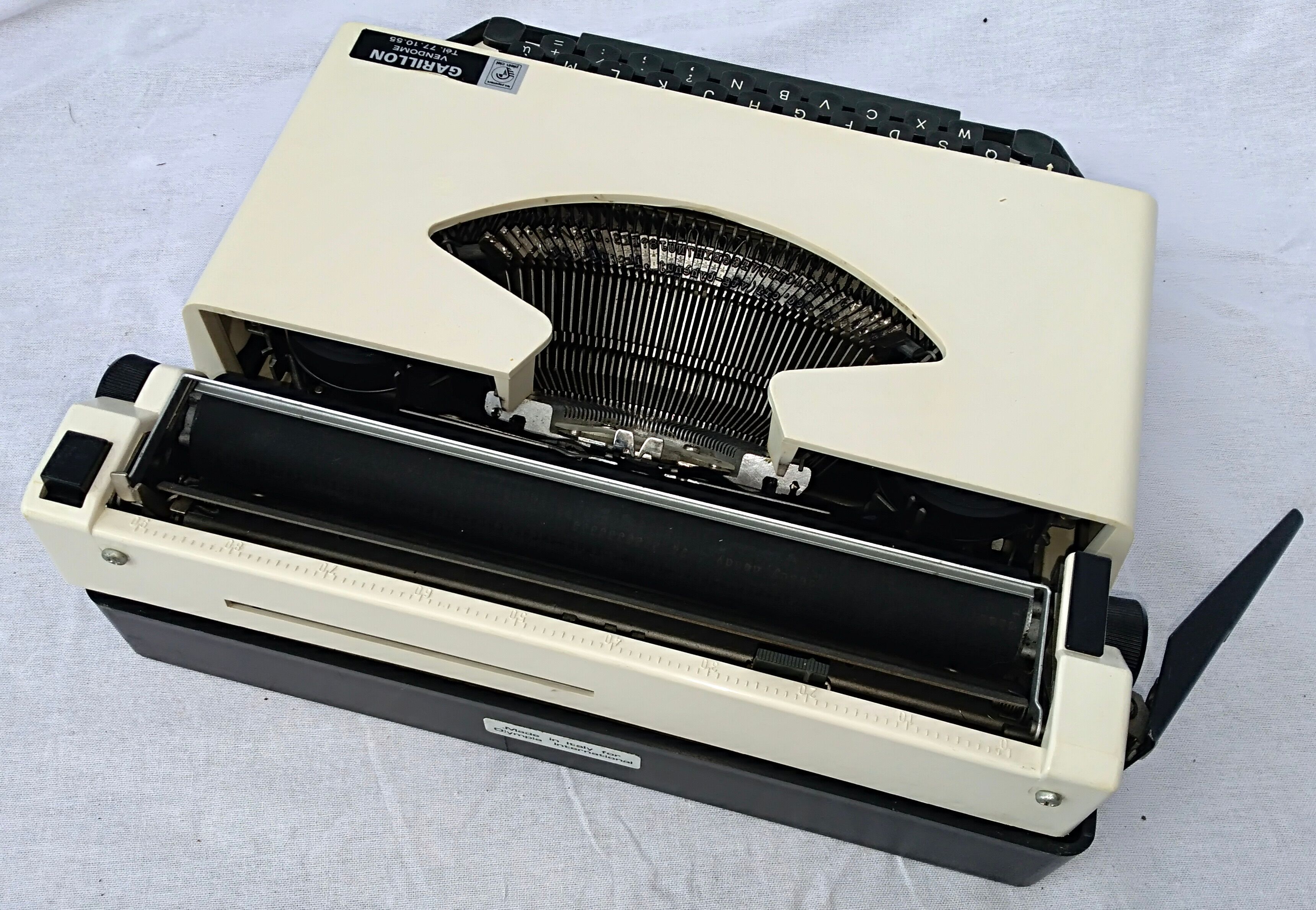 Olympia Dactylette portable typewriter