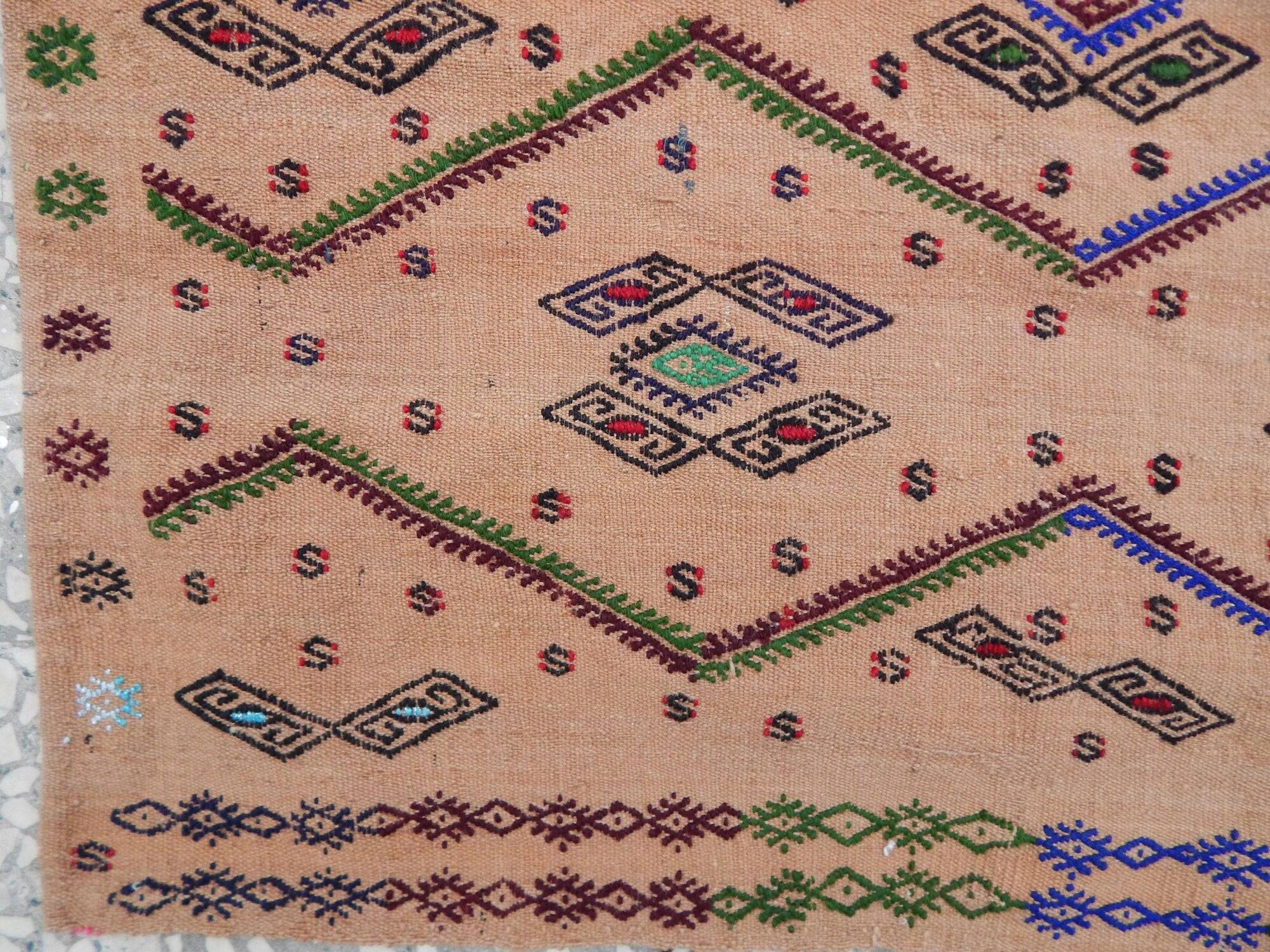 Vintage Turkish kilim, handwoven, 153x287 cm.