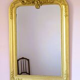 Gilded mirror with a Louis Philippe style pediment