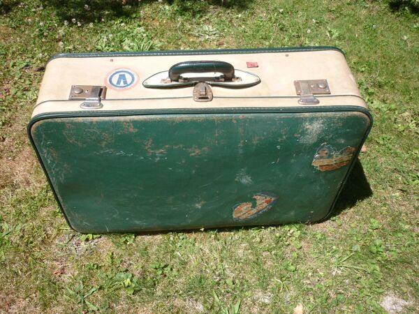 Valise en fibre vulcanisée vintage