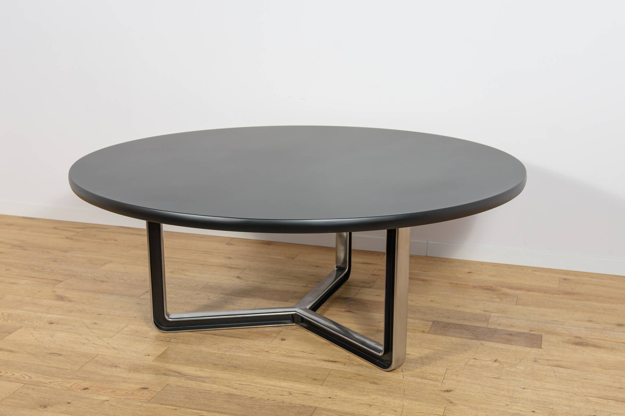 Mid-Century XXL Round Conference Table from Tecno, Italy, 1970s