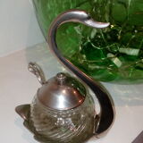 Mustard confectioner's sugar swan