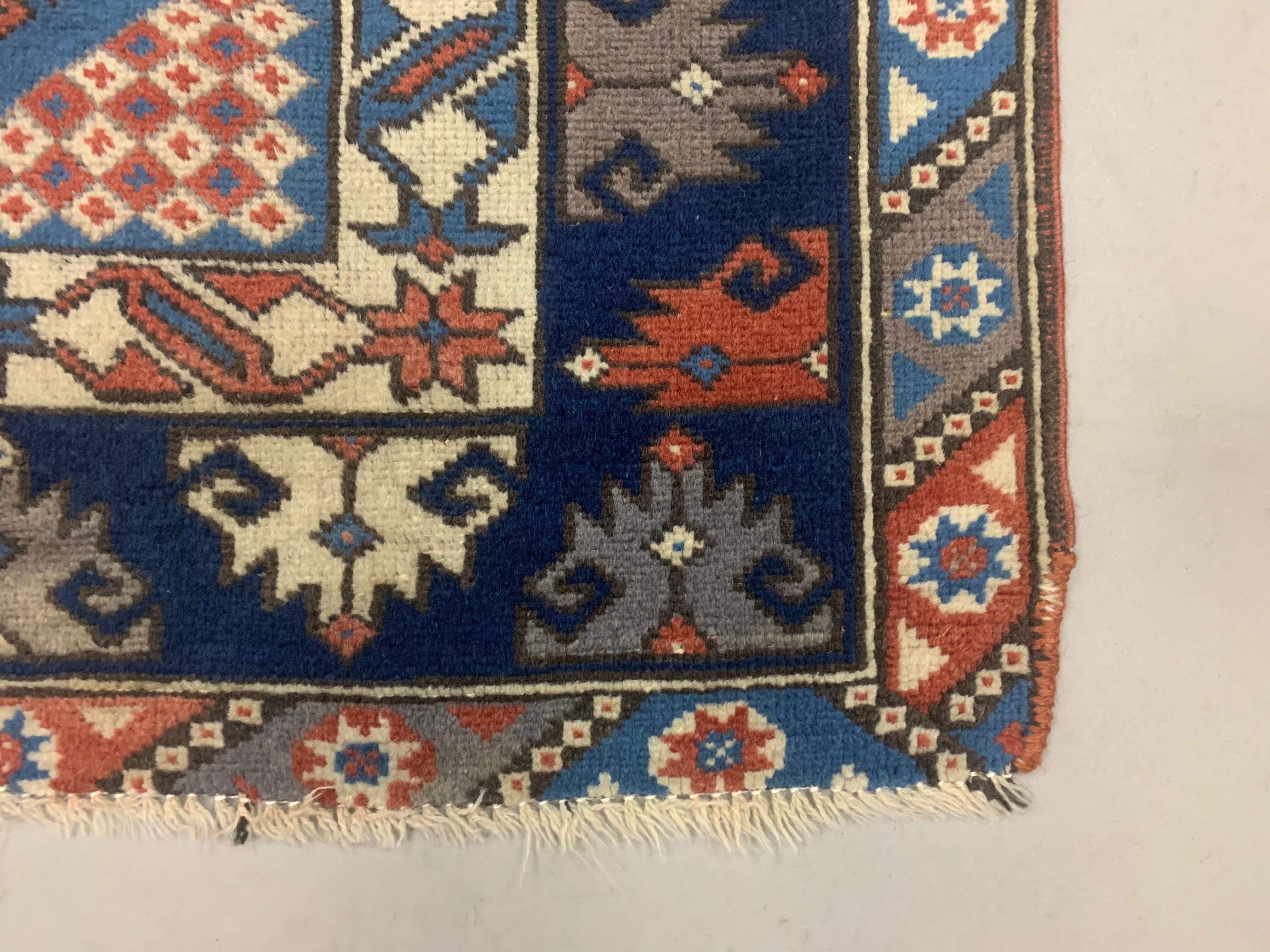 Turkish tribal rug veg dye 175x118 cm