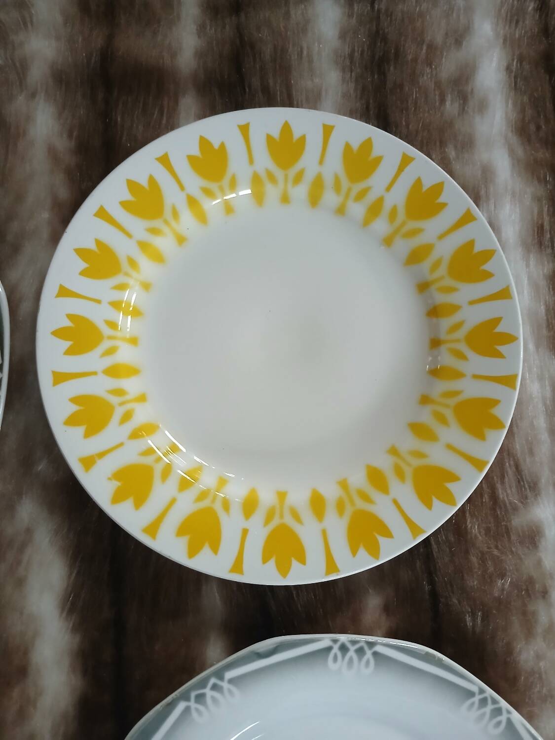 4 antique flat plates from Digoin and Sarreguemines