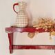 Etagère murale en bois rouge grenat