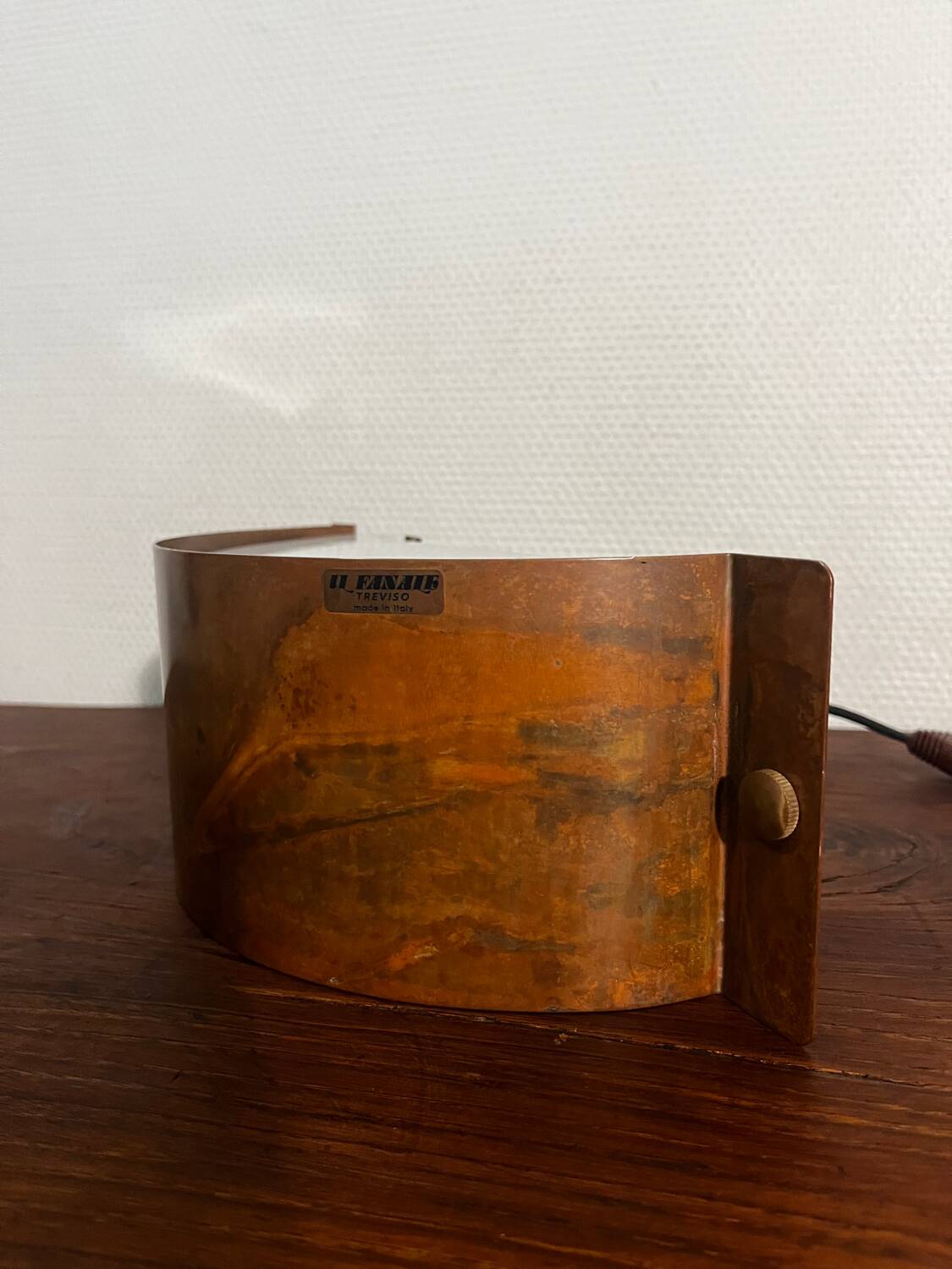 Copper wall light in opaline glass Fanale Italy