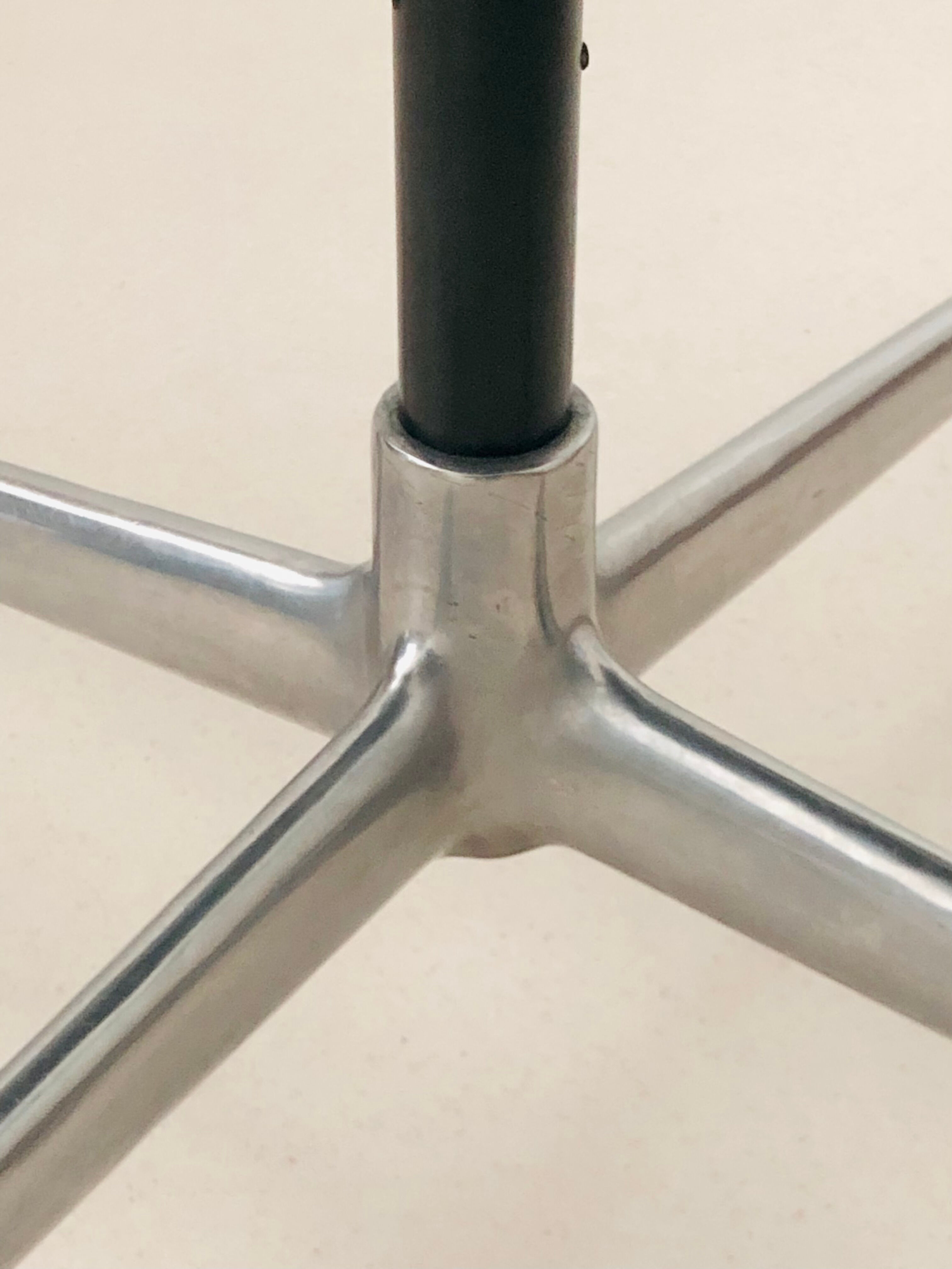 EA 108 Office Chair by Charles & Ray Eames for Herman Miller, 70s