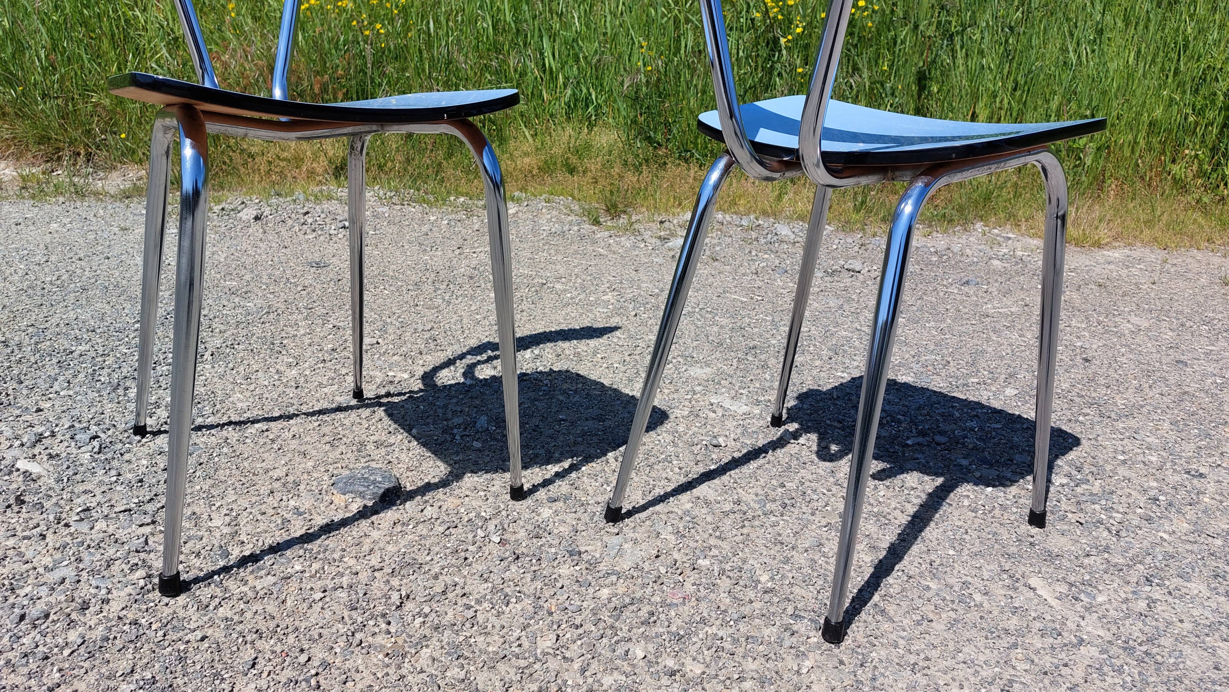 Pair of chairs in blue formica - vintage