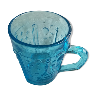 Ancienne tasse en verre turquoise