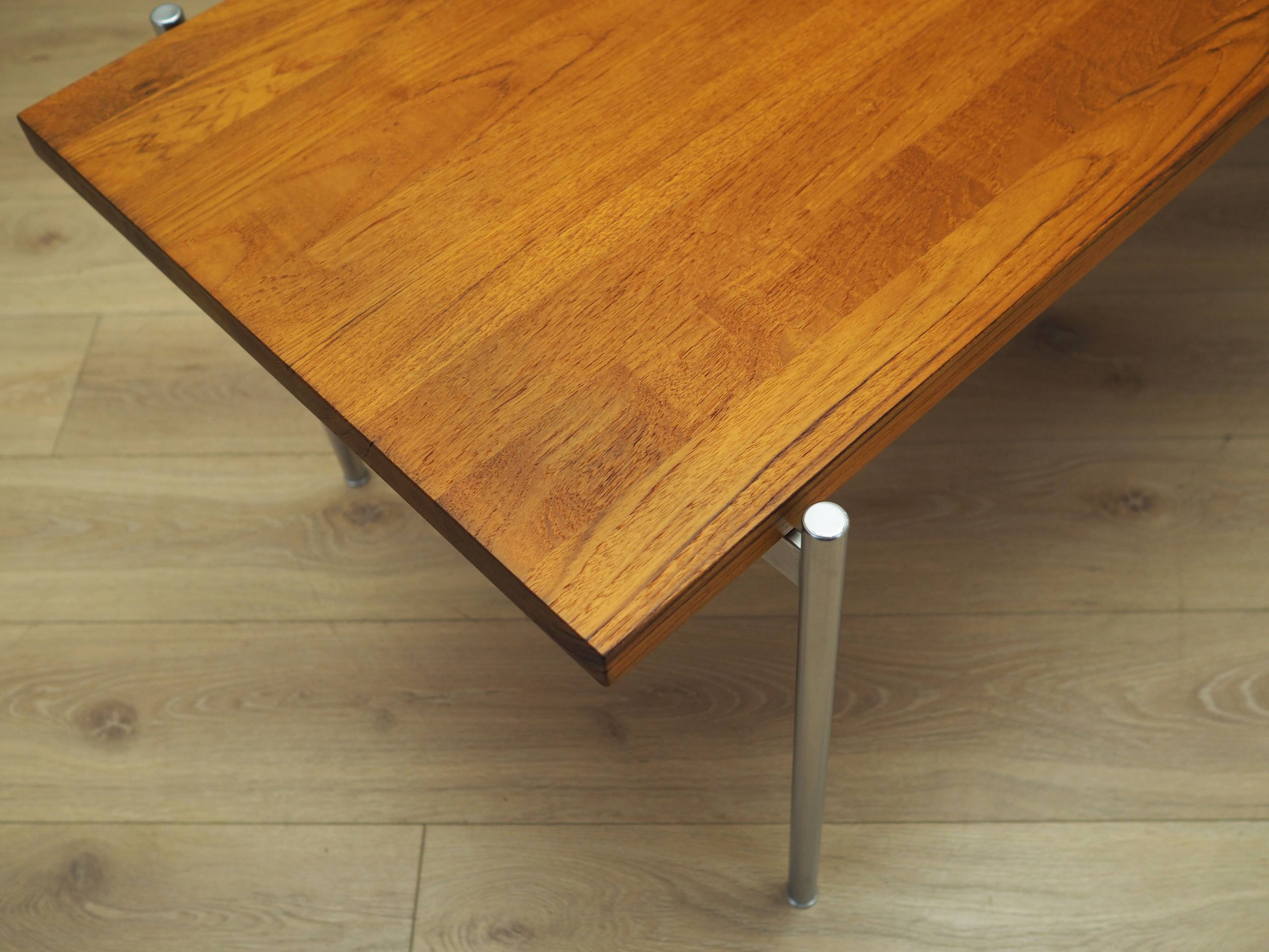 Table basse en teck, design danois, années 1970, fabricant : Fritz Hansen