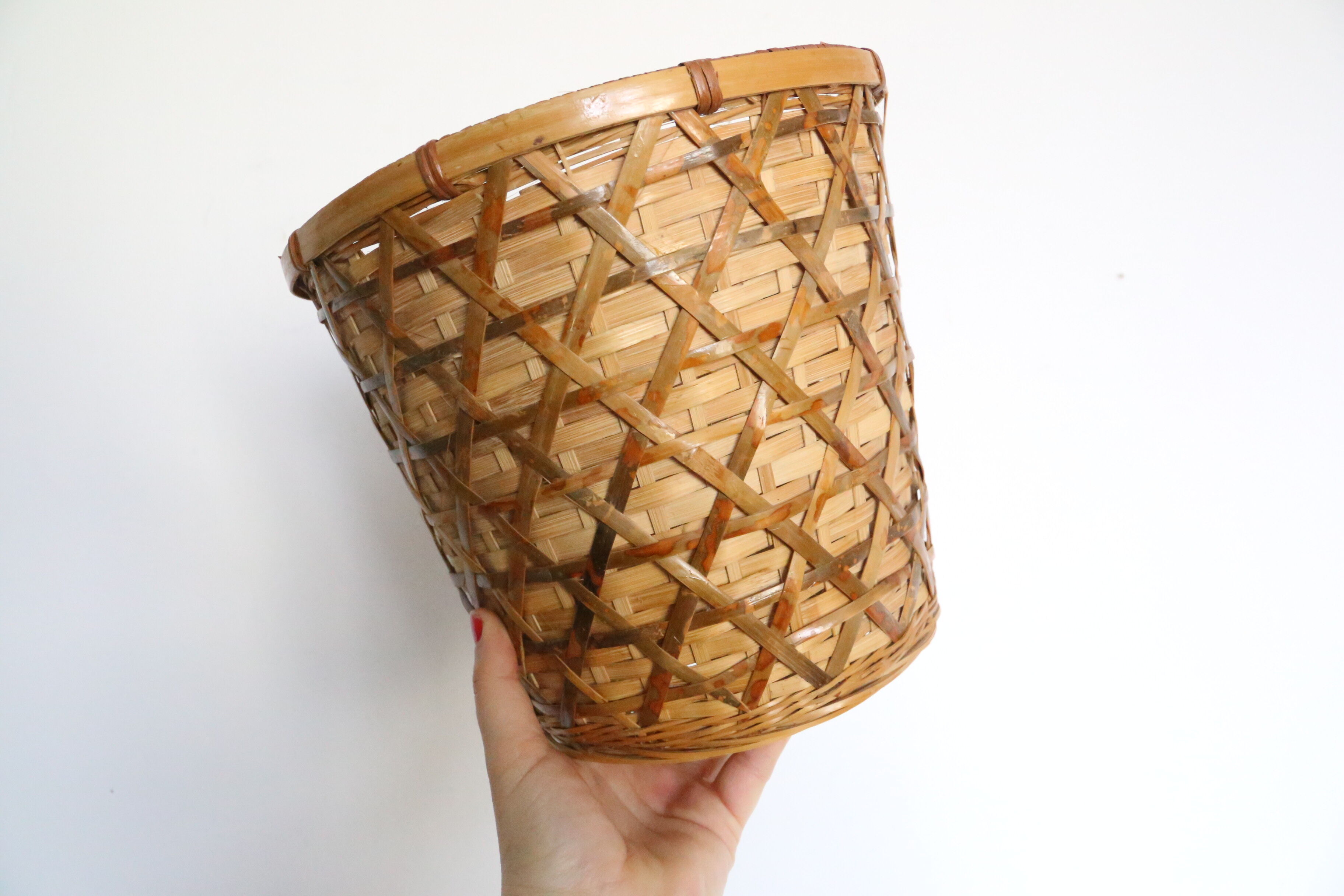 Cache-pot en osier, vintage français