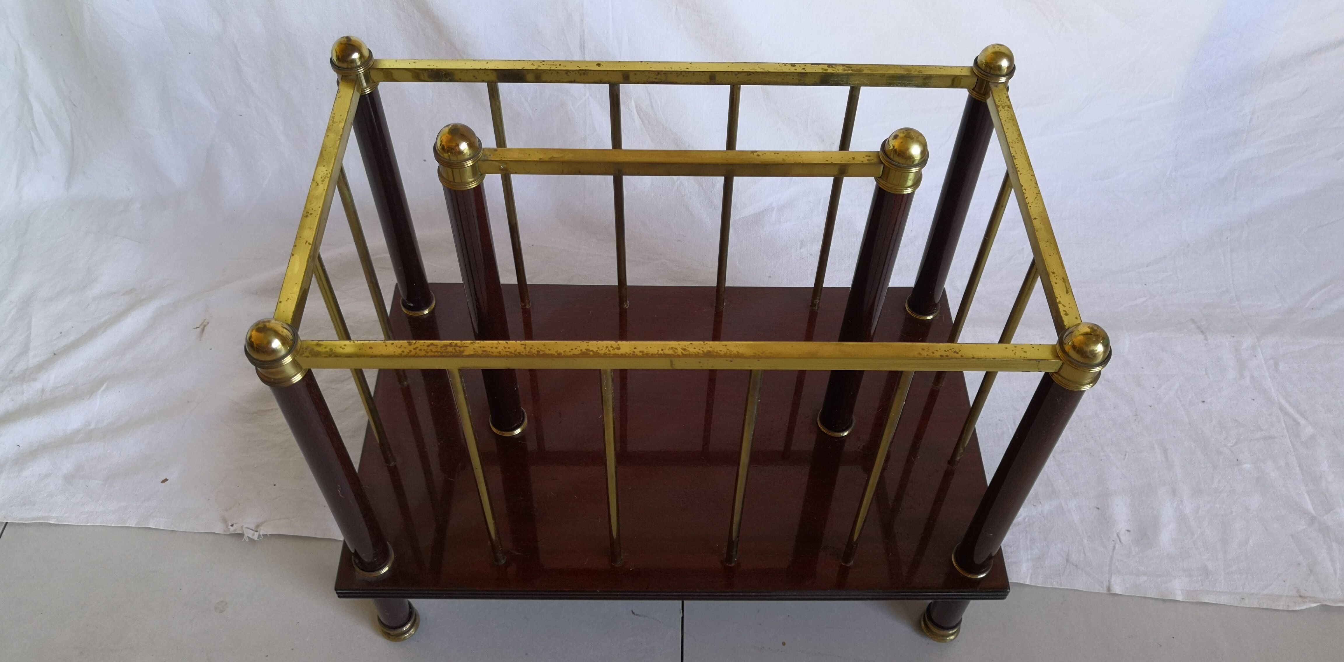 Magazine holder or vintage wood & brass bottles