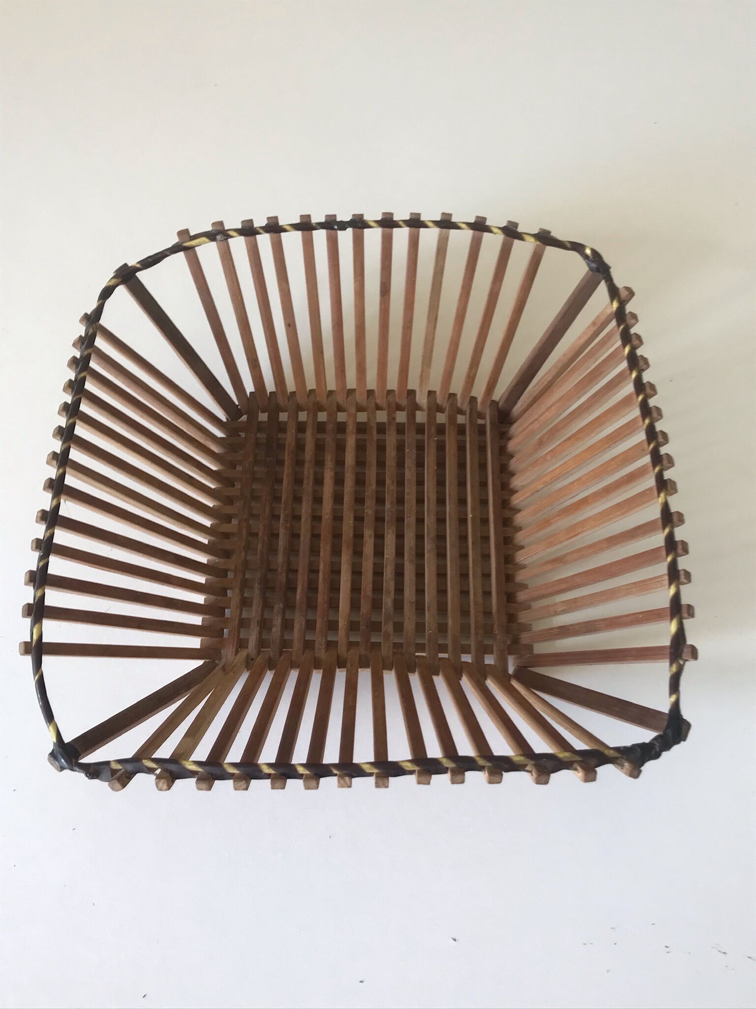 Recycle bin bamboo vintage 60