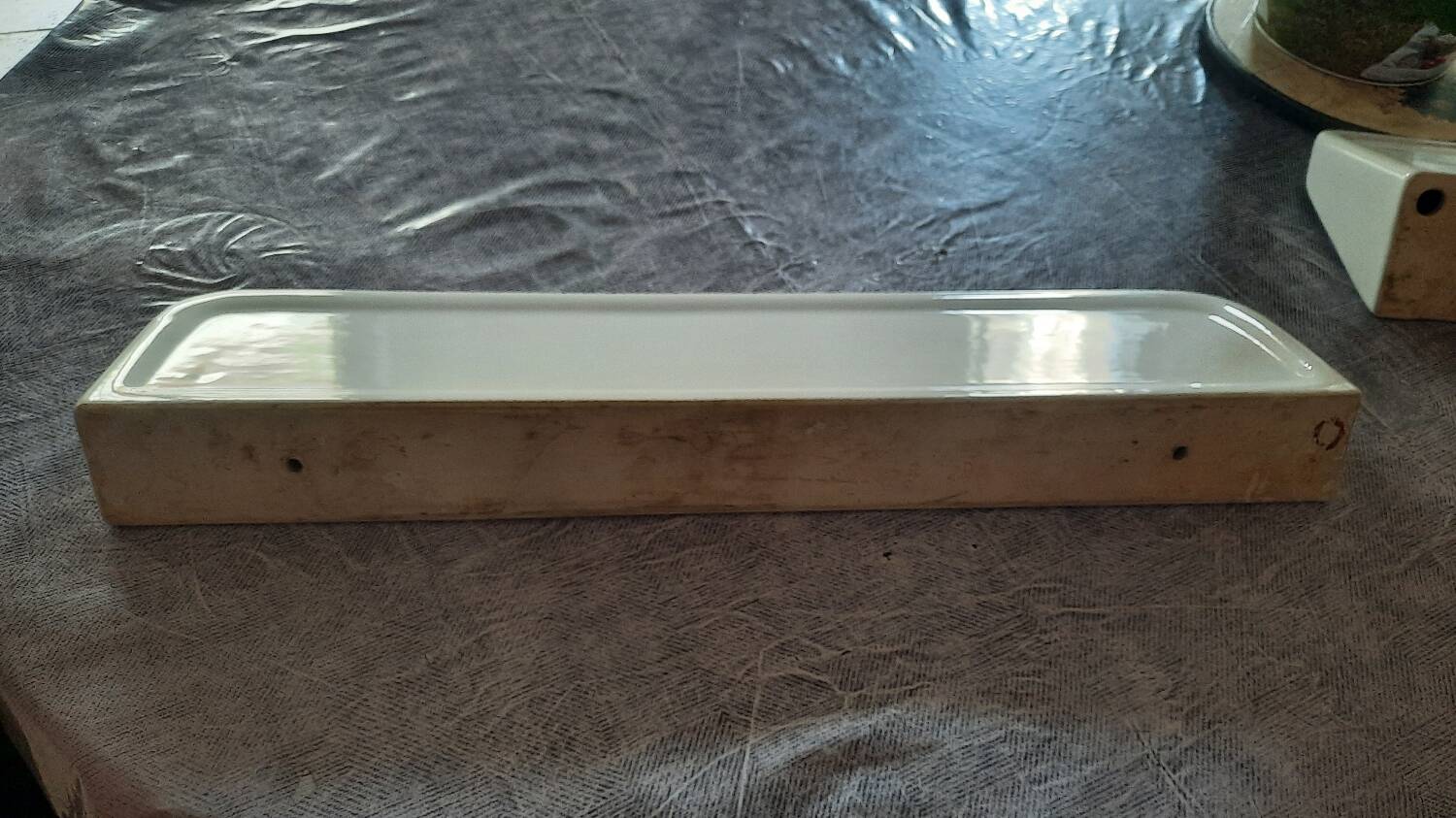 Porcelain bathroom shelf