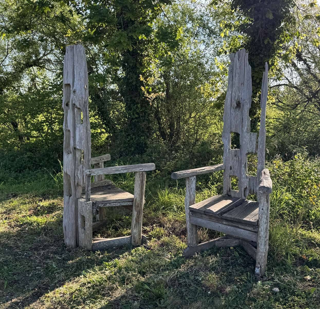 Paire de fauteuils en bois flotté