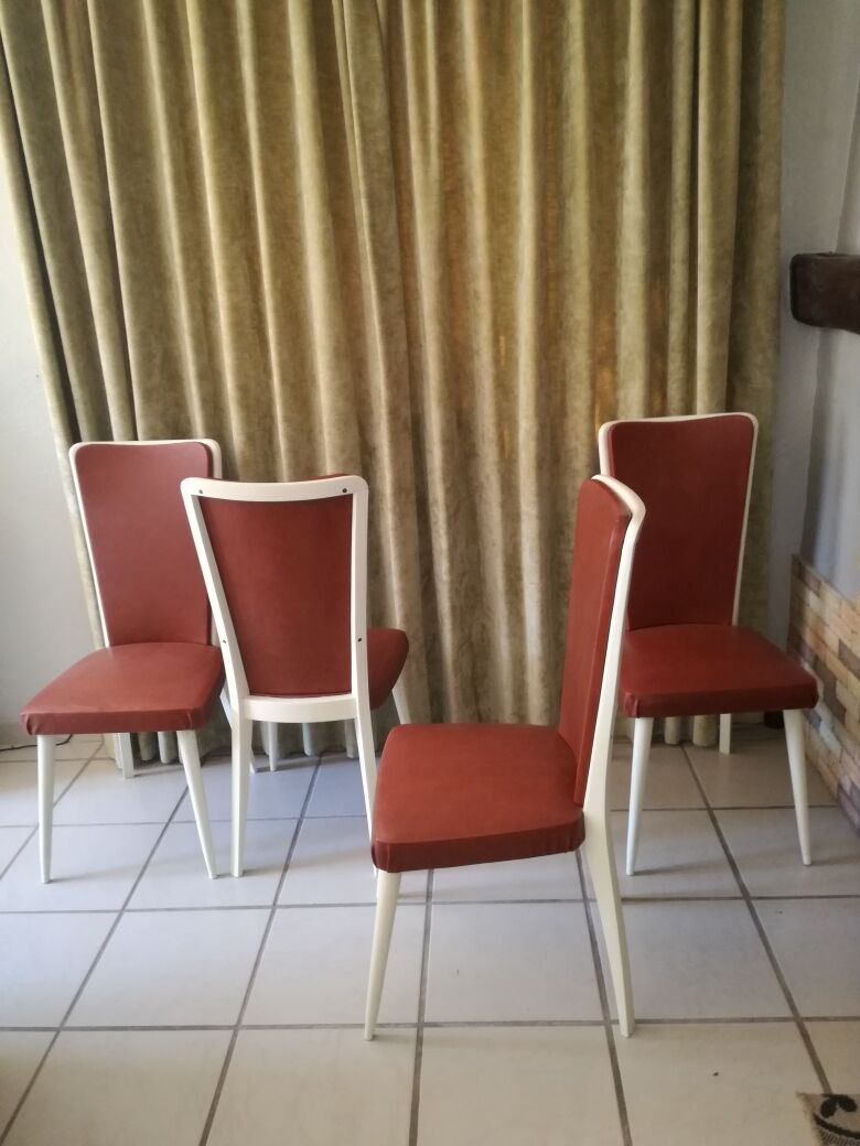 Rare vintage feet compass leatherette chairs 4