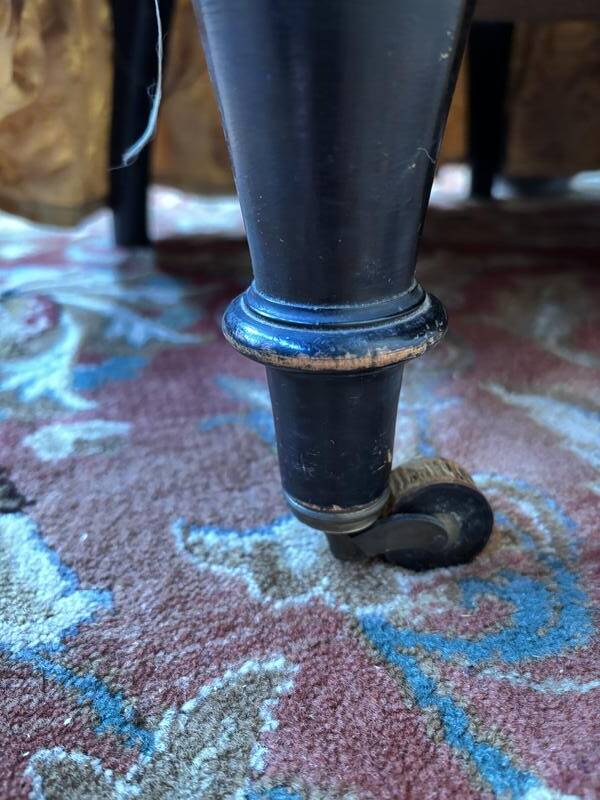 Paire de fauteuils crapaud