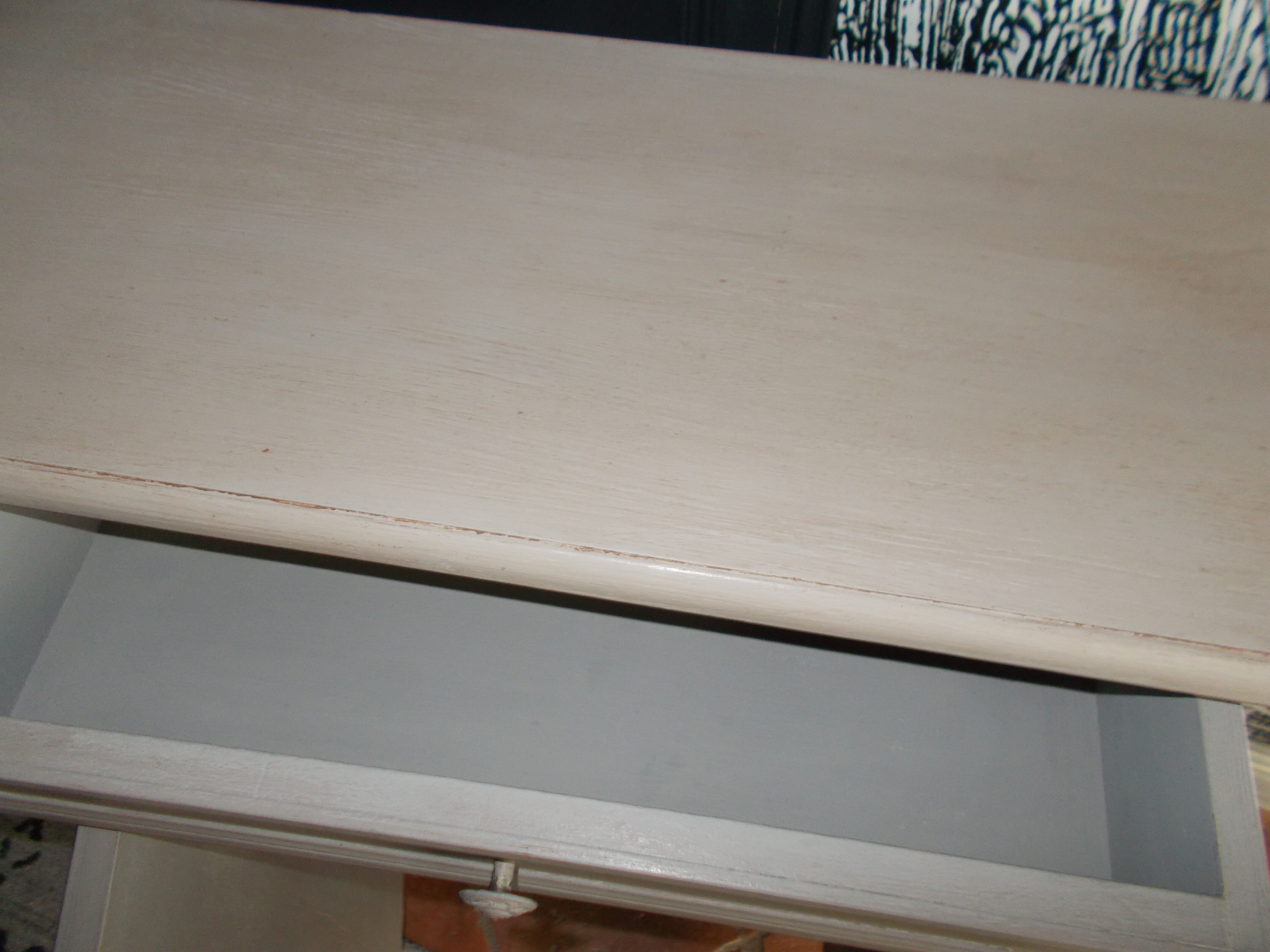 Small buffet patine grey and beige