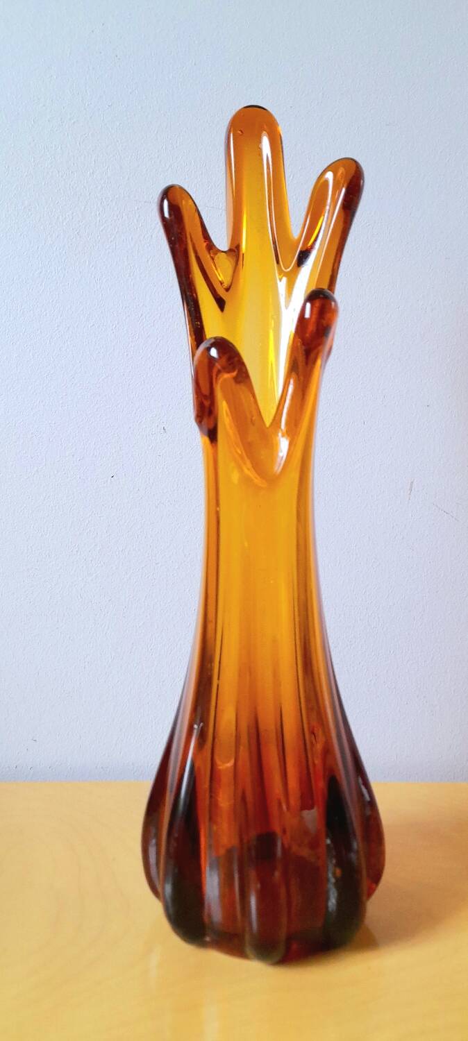 Lot of vintage glass vases