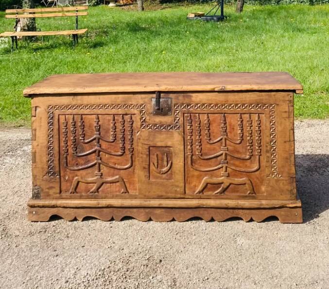 18th century chest, front view, carved with Menorahs and Hebrew symbols
