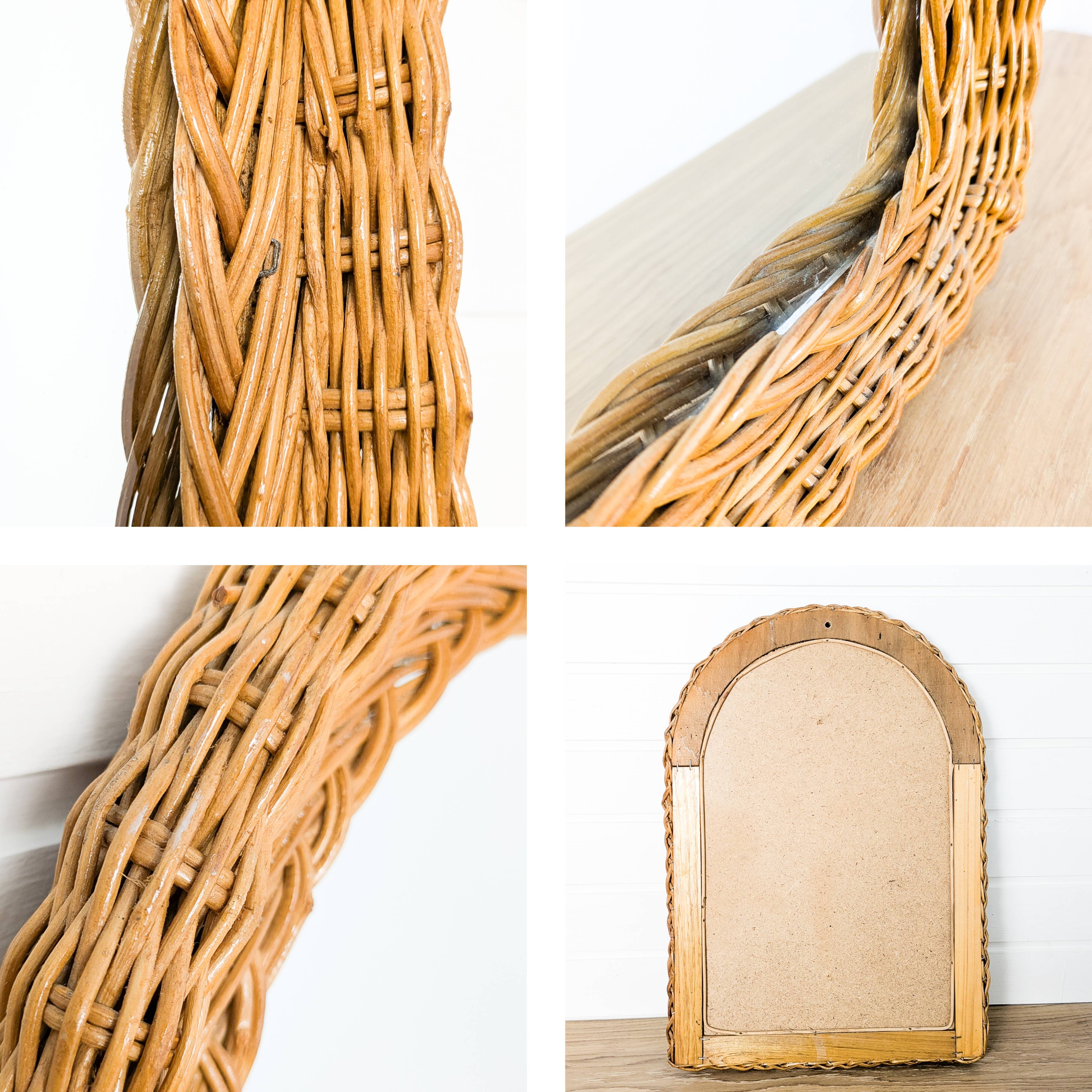 Miroir vintage arrondi en bois, cadre sculpté en forme organique rétro