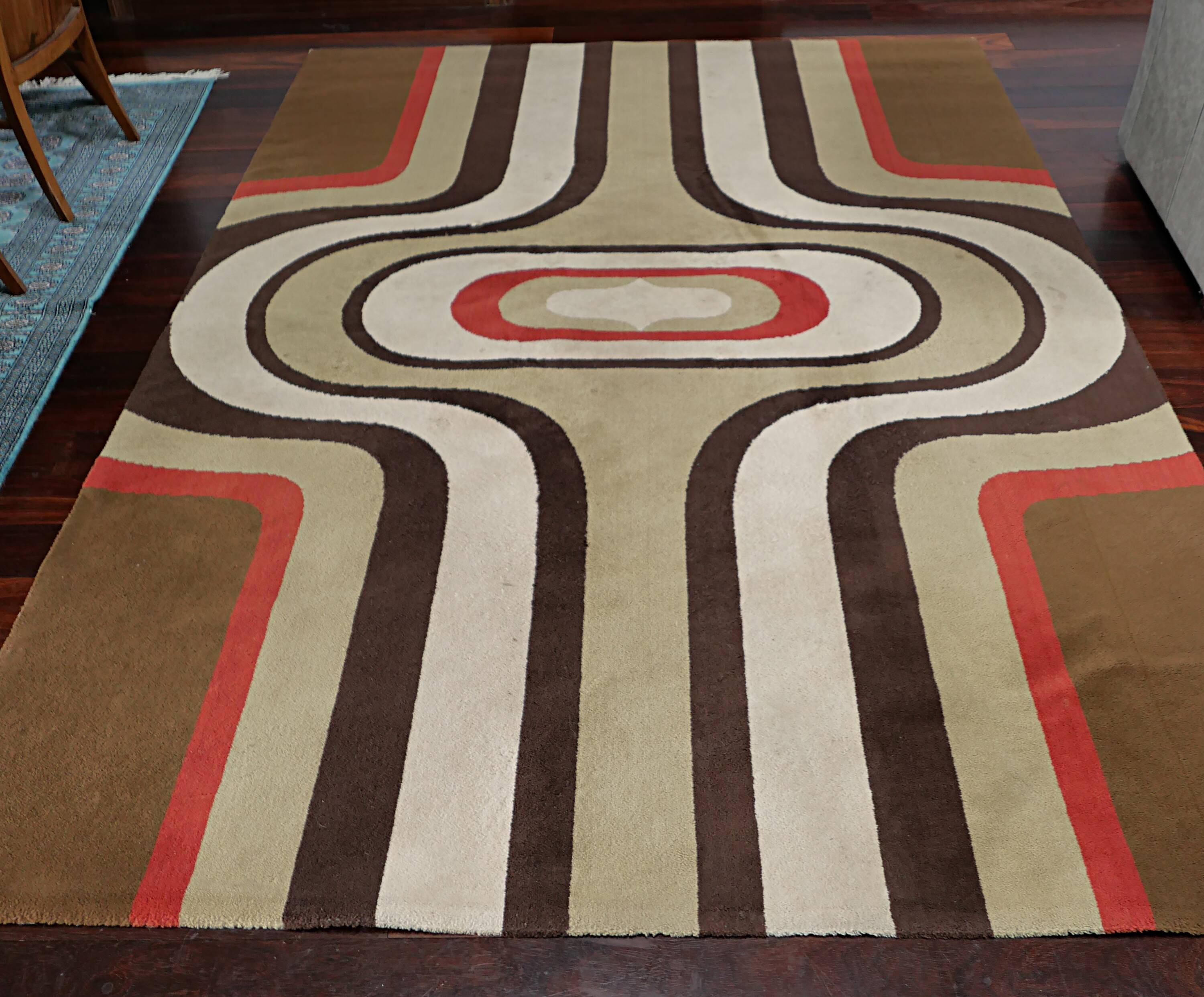 Large vintage carpet from the 1970s.
