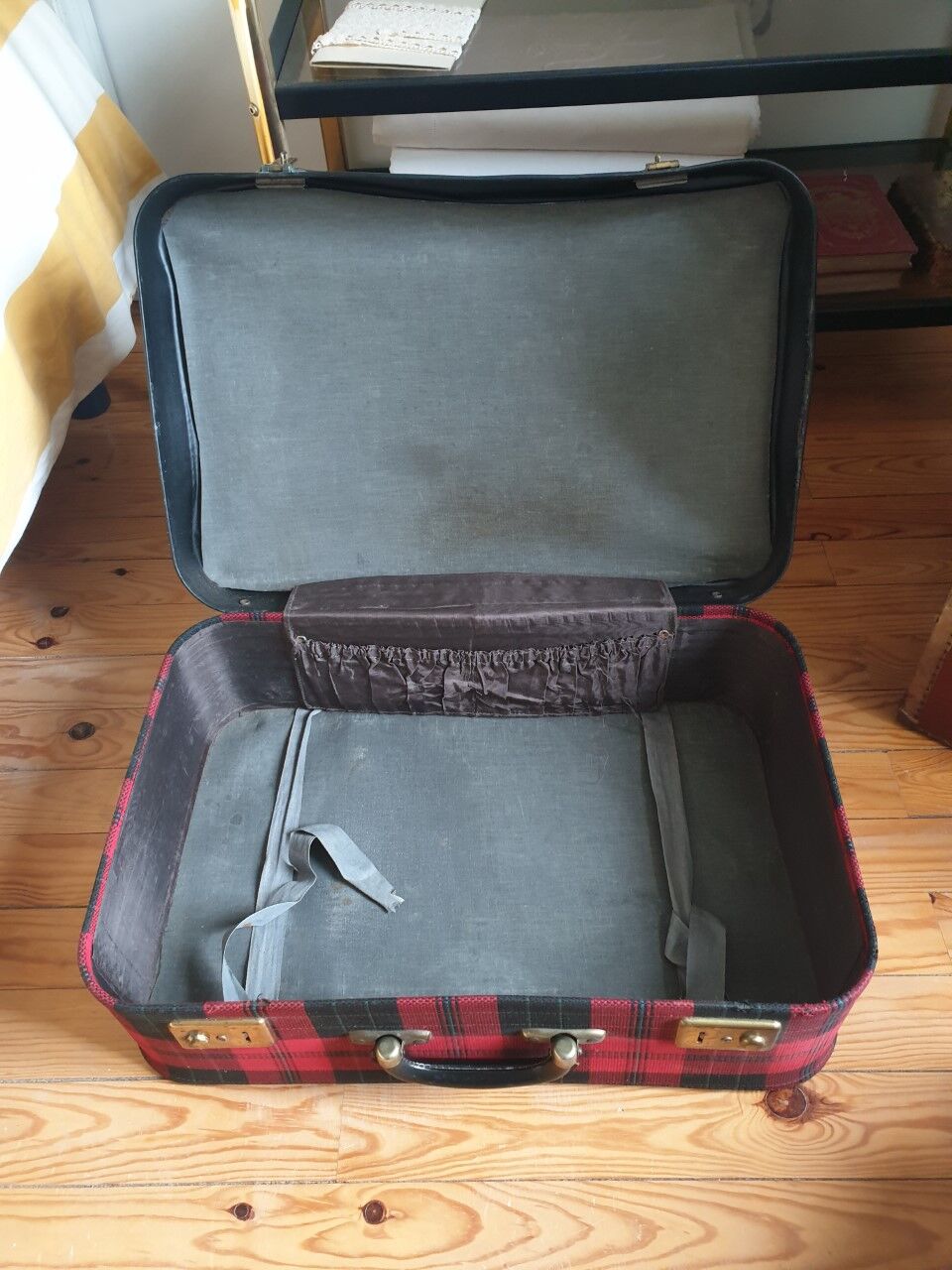 Suitcase 60s