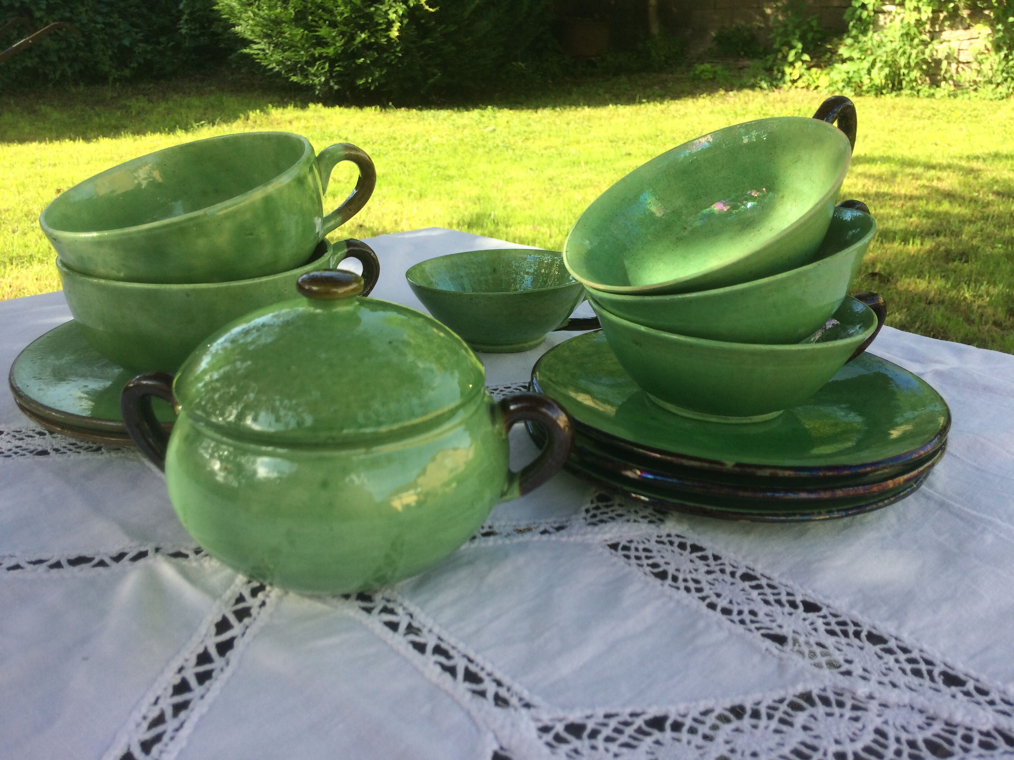 Tea cups or coffee - breakfast