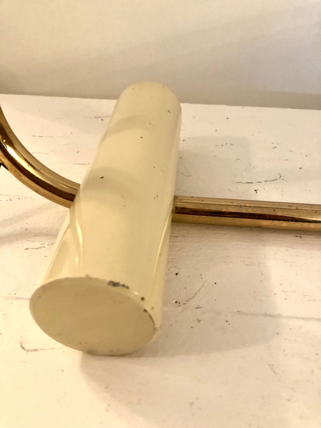 Vintage Italy brass articulated desk lamp.