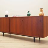 Buffet en teck, design danois, années 1970, production : Danemark