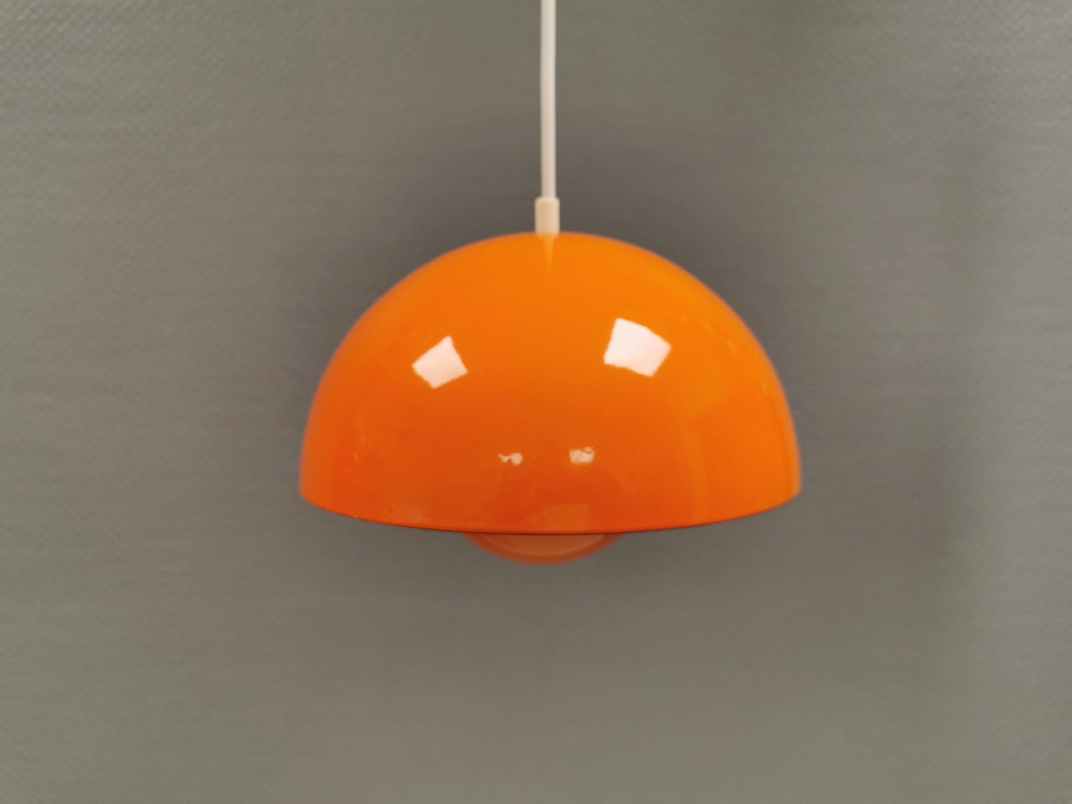 One of the original Flowerpot vp1 enamel lamps, designed by Verner Panton.
