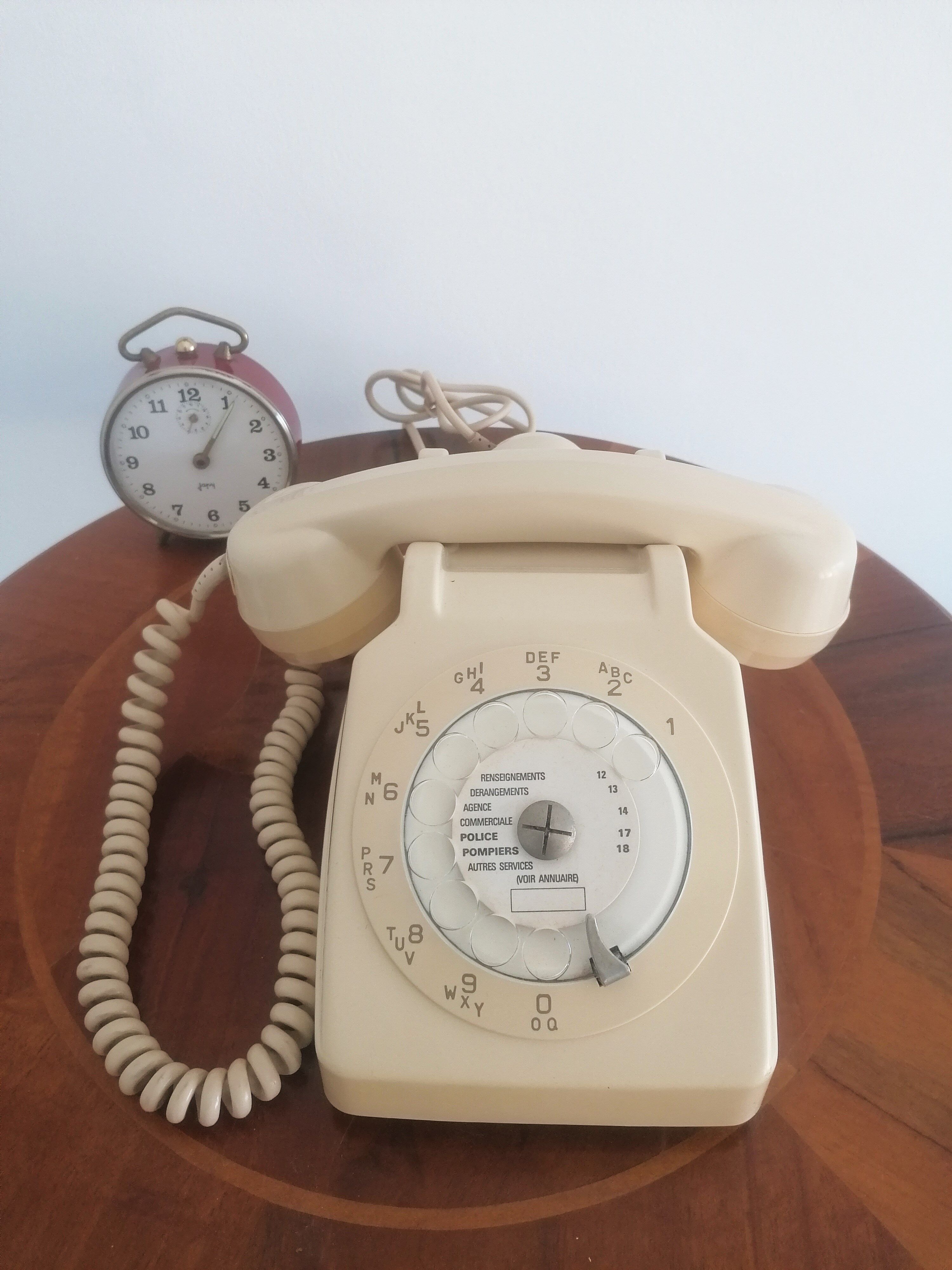Vintage phone SOCOTEL S63 - Rotary dial - Ivory - 1975