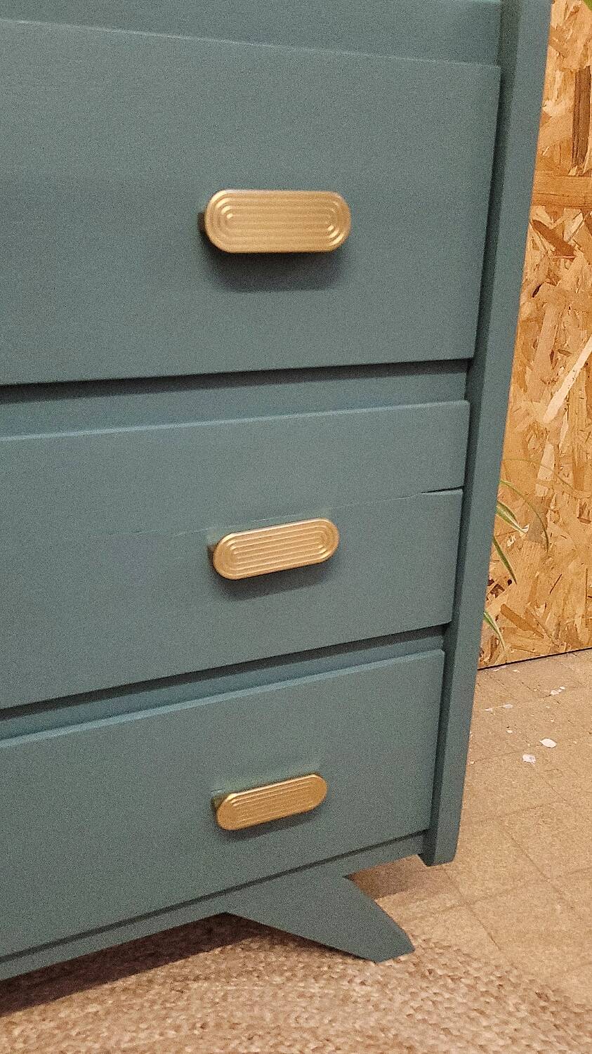 Vintage chest of drawers