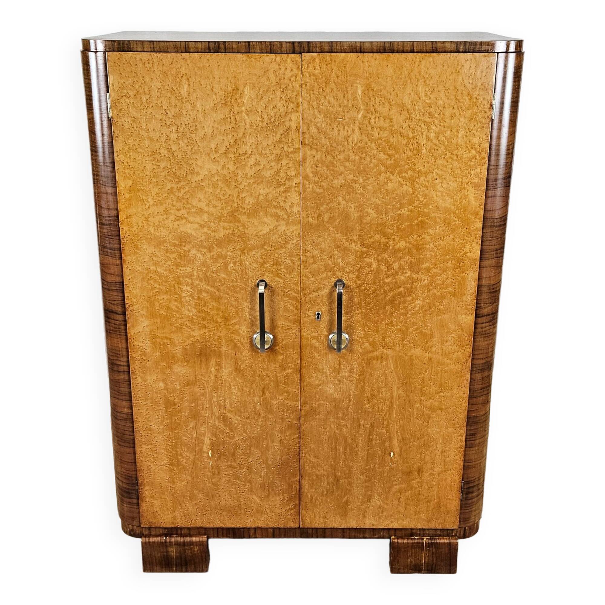 Art decò sideboard in thuja and walnut