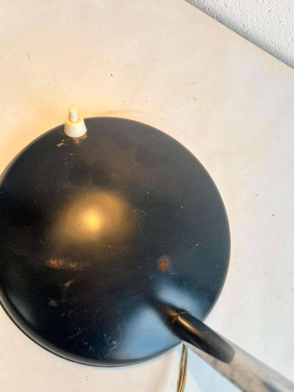 Vintage industrial table lamp in black metal and chrome