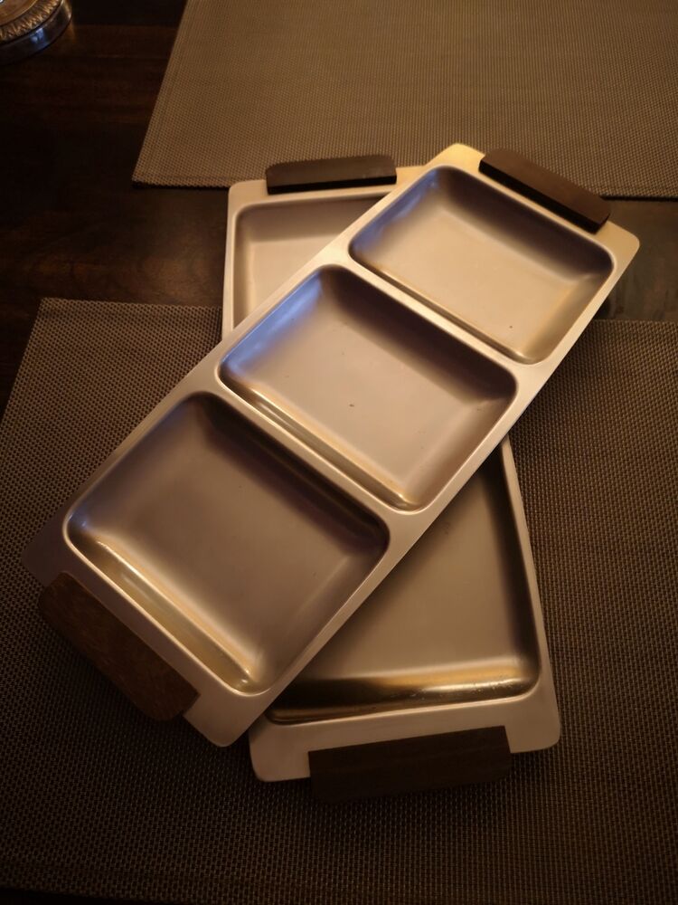 Duo of brushed stainless steel service trays - anses bois - 1970s/80s